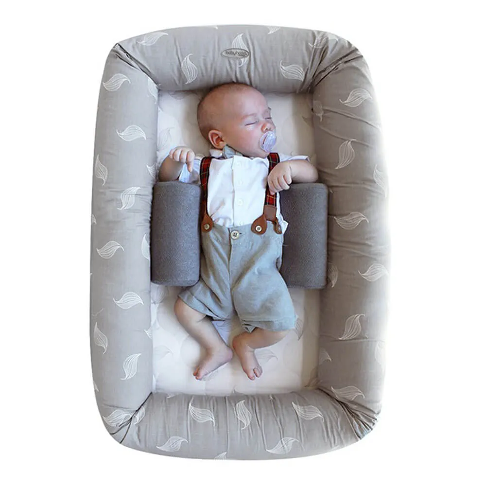 Babyhood Organic Breathe Eze Cosy Crib - White Leaf