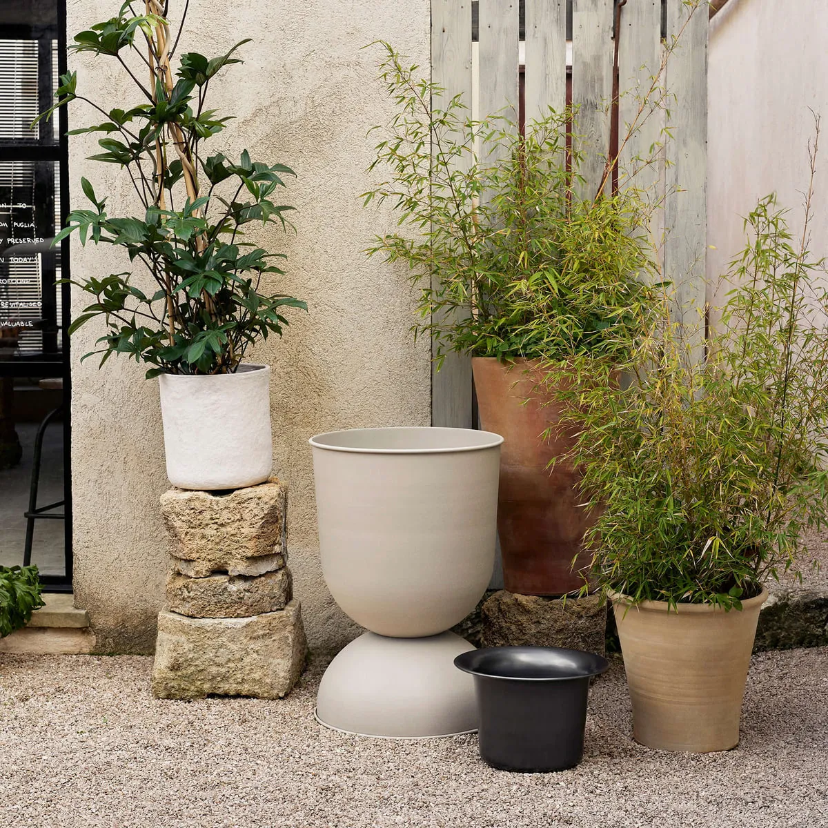 Ferm Living Medium Hourglass Pot - Cashmere