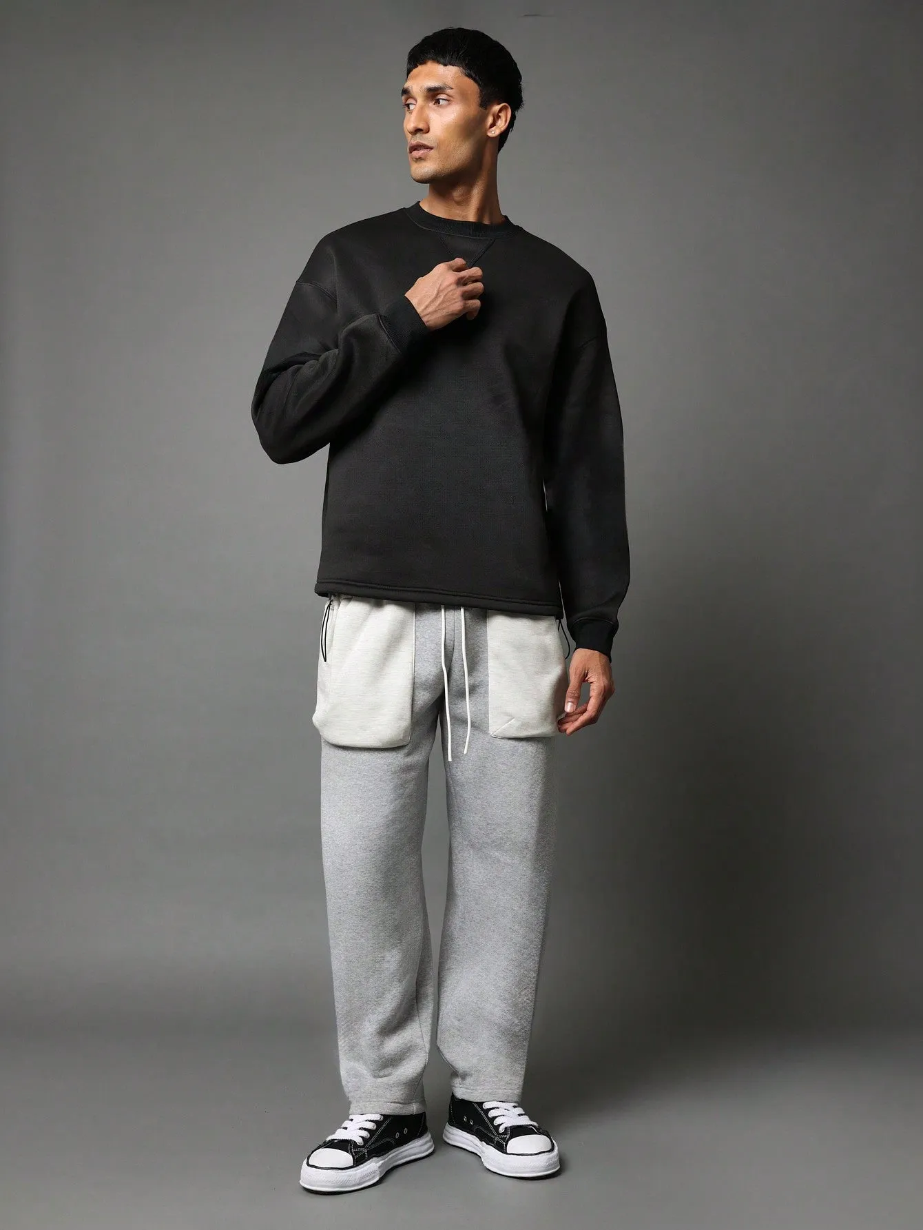 Skater Fit Sweatpants With Contrast Colour Exposed Pockets